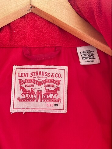 Levis Levi's şişme mont