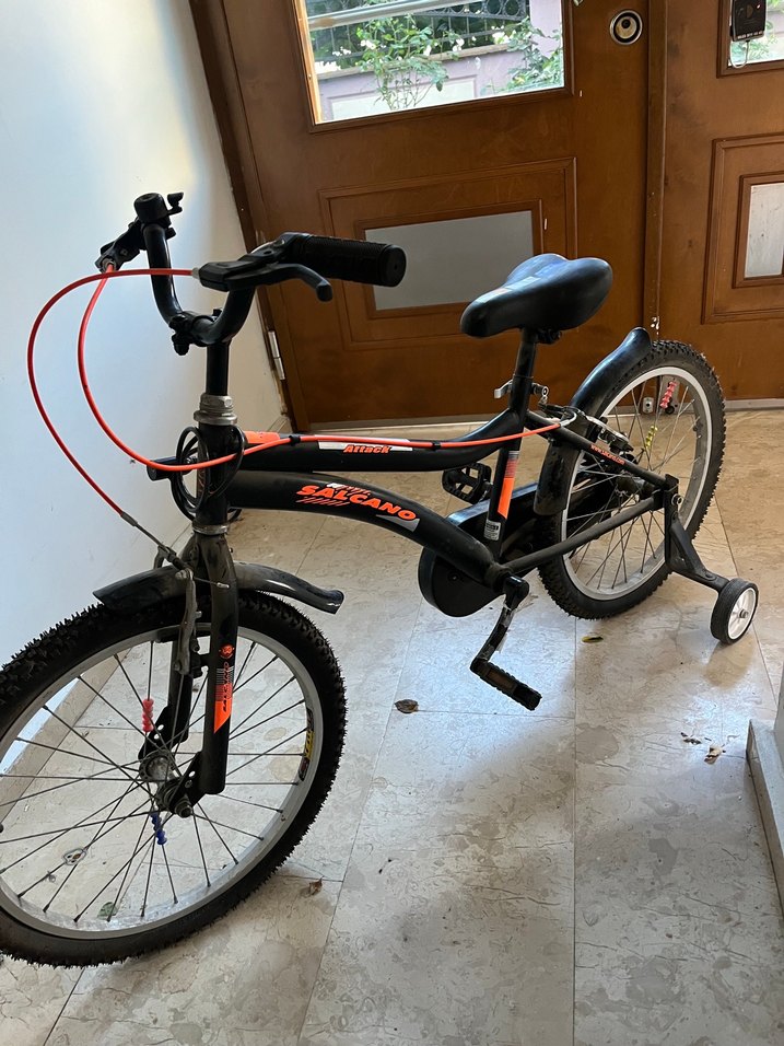 Siyah Çocuk Üç Tekerlekli Bisiklet - Görsel 2