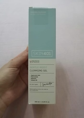 Skin401 Yumuşak Nemlendirici Temizleme Jeli 200 ml