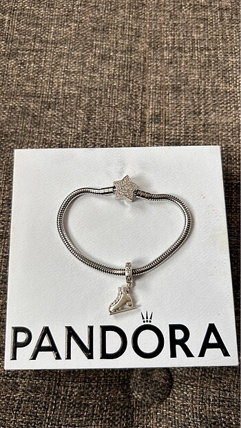 Beden Pandora buz pateni charm
