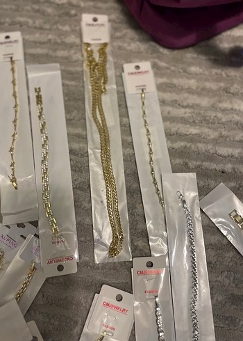 Altın Renk Zincir Detaylı Kadın Kolye - Görsel 3