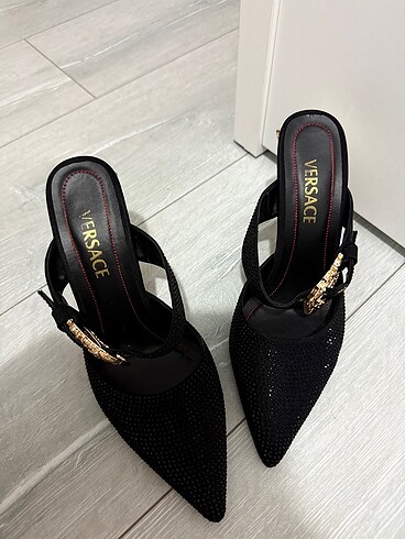 38 Beden siyah Renk Versace topuklu terlik