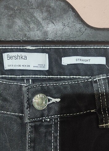 38 Beden siyah Renk Bershka bayan pantolon 