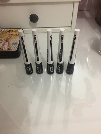 Maybelline Maybelline eyeliner