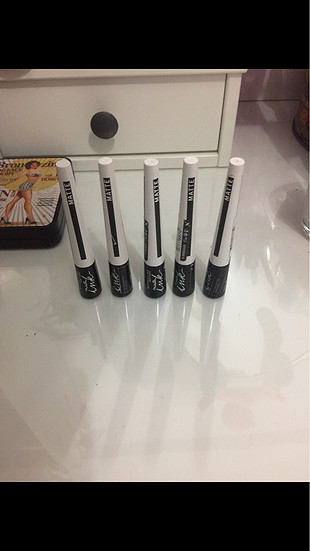 Maybelline eyeliner