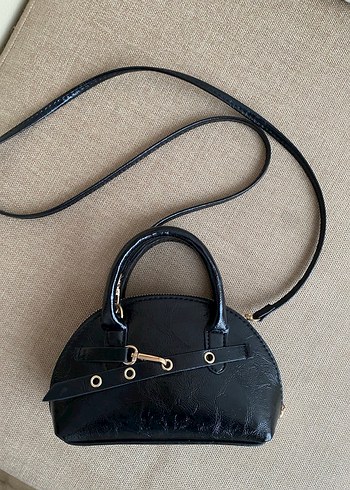 Zara Parlak Siyah kırışık deri Desenli Kadın Deri Çanta