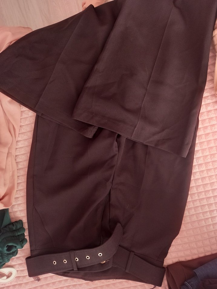 Siyah pantolon ispanyol - Görsel 2