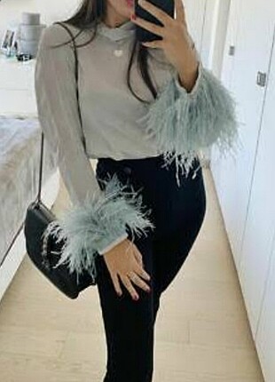 Zara Tüylü Jakarlı Bluz