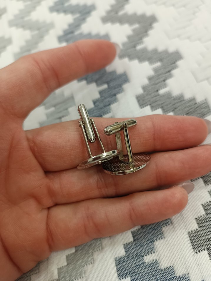 Gri Vintage Yılan Desenli Kadın Kol Düğmeleri - Görsel 2