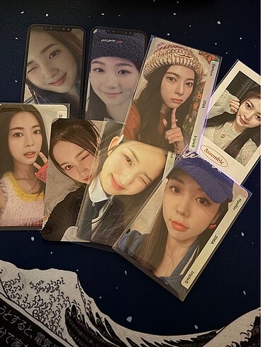 Kpop tripleS fotokart