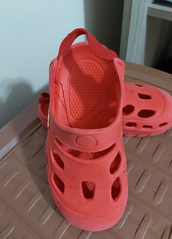 Kırmızı Sandalet Deniz Ayakkabısı