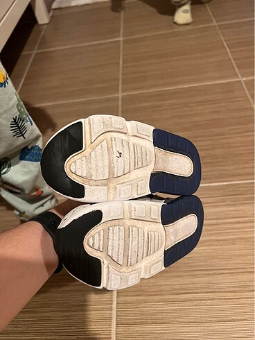 27 Beden siyah Renk Nike spor ayakkabı erkek çocuk