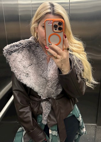 Gri Deri ve Kürk Detaylı Kadın Ceket - Görsel 9