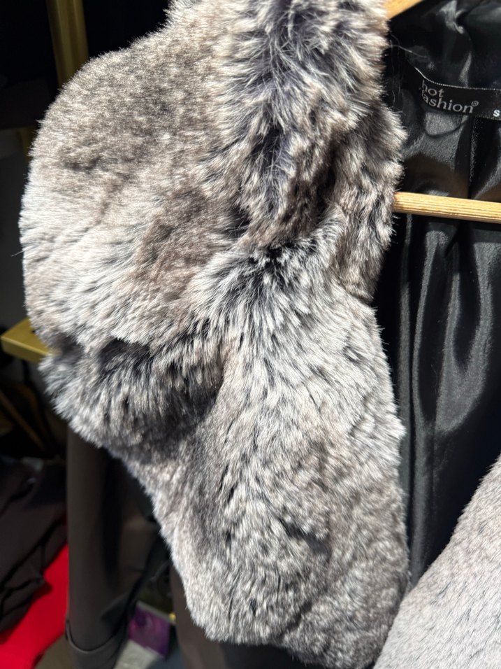 Gri Deri ve Kürk Detaylı Kadın Ceket - Görsel 5