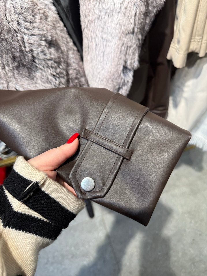 Gri Deri ve Kürk Detaylı Kadın Ceket - Görsel 4