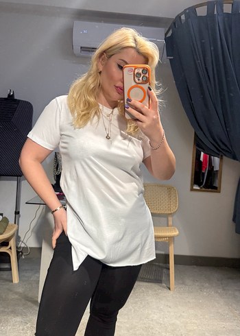 Beyaz Oversize Kadın Tişört - Görsel 4