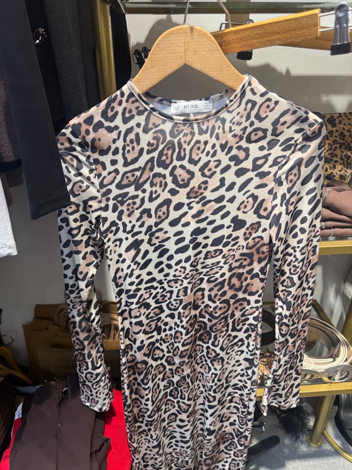 Kahverengi Leopar Desenli Uzun Kadın Elbise - Görsel 2