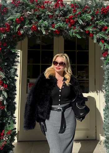 Gri Deri Midi Etek ve Siyah Kürk Detaylı Ceket - Görsel 2