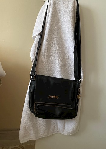 Parlak Siyah Deri Fermuarlı Kadın Çanta - Görsel 2