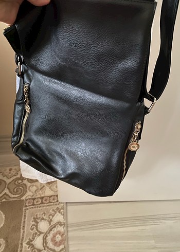 Parlak Siyah Deri Fermuarlı Kadın Çanta - Görsel 8