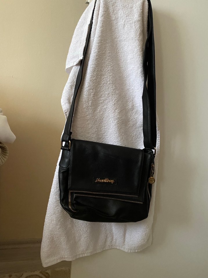 Parlak Siyah Deri Fermuarlı Kadın Çanta - Görsel 2