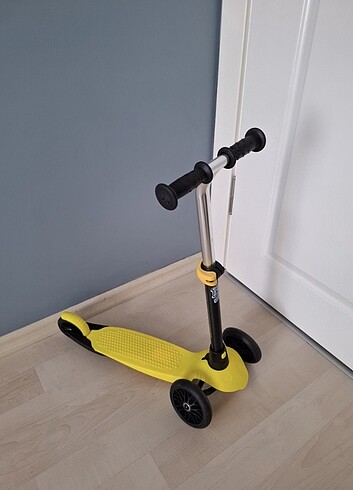  Beden sarı Renk 2-4 Yaş Dechatlon Çocuk Scooter