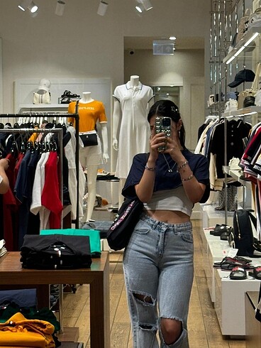 Zara Yırtık kot pantolon