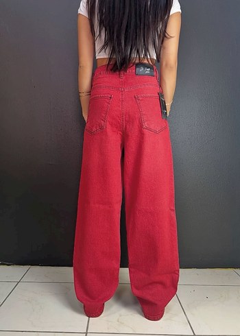 Baggy Kadın Kırmızı Beli Yüksek Bol Kesim Jean - Görsel 2