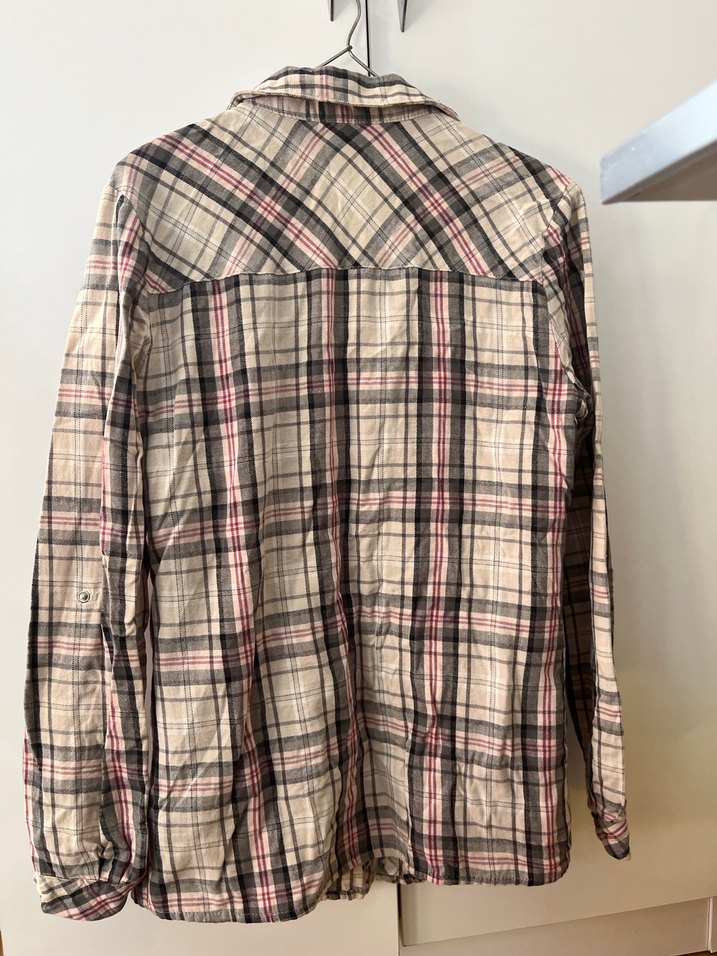 Düğmeli, Uzun Kollu Kadın Gömlek - Görsel 2