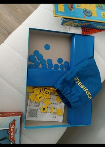 Beden Renk Renkli Scrabble Junior ve puzzle