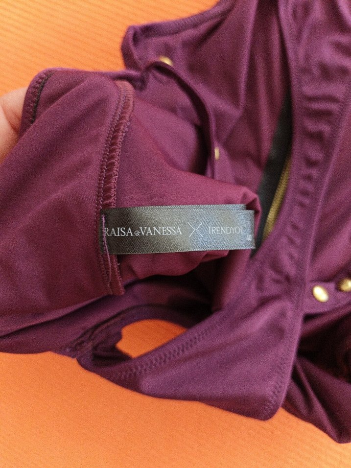 Mor Fermuarlı İnce Askılı Mayo - Görsel 3