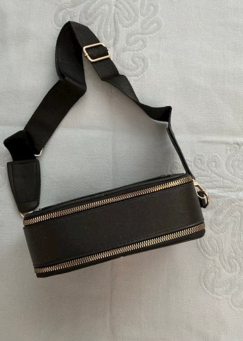 Siyah Deri Kadın Çapraz Çanta Tokalı - Görsel 2