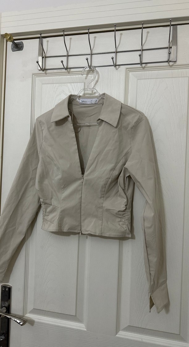 Bej Kısa Kesim Kadın Keten Gömlek lefties önü fermuarlı - Görsel 3