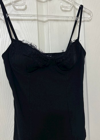 Siyah Dantel Detaylı yaka Büstiyer - Görsel 2