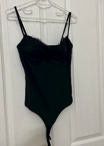 Siyah Dantel Detaylı yaka Büstiyer - Görsel 3