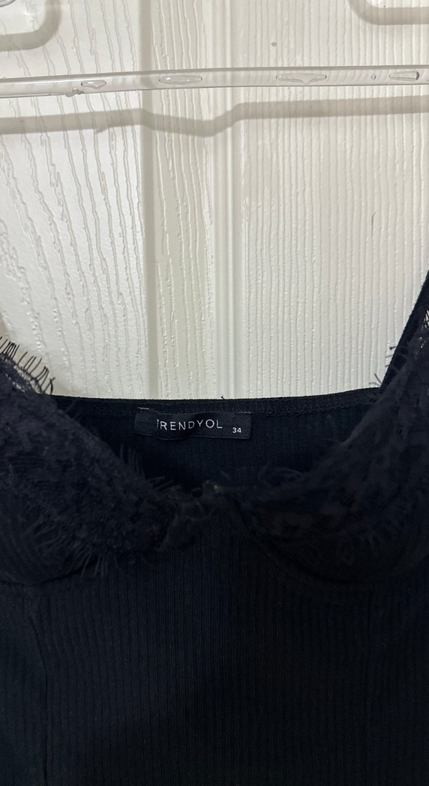 Siyah Dantel Detaylı yaka Büstiyer - Görsel 5