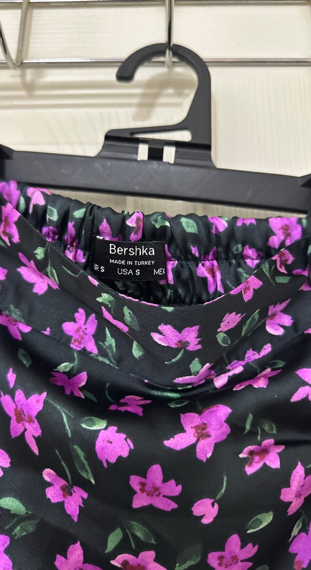 Mor Desenli Uzun Midi saten Etek BERSHKA - Görsel 4