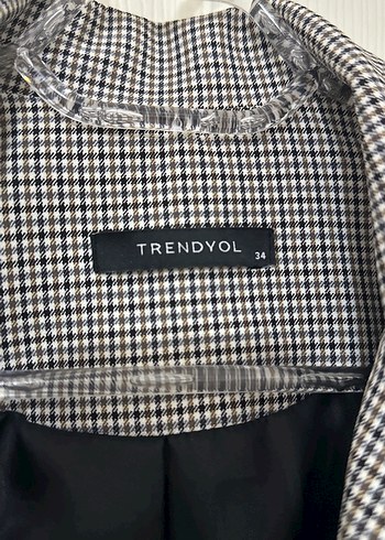 Düğmeli Gri Ekose Kadın Blazer Ceket trendyolmilla vatkalı uzun - Görsel 3