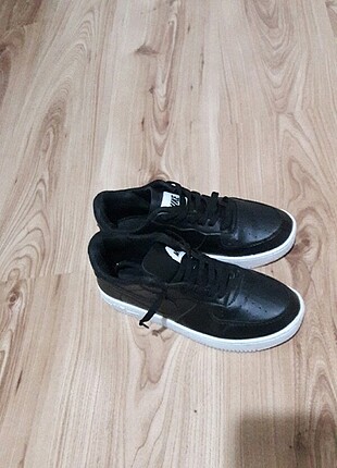38 Beden siyah Renk Spor Ayakkabı