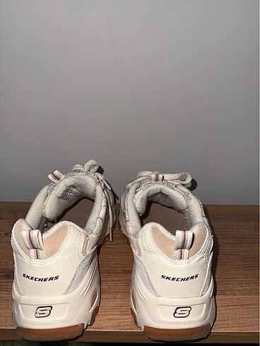 38,5 Beden skechers d'lites