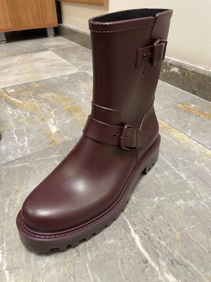 Kahverengi Tokalı Kadın Bot - Görsel 2