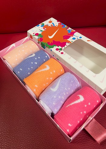Nike 5 çift kutu içinde kadın çorap - Görsel 2