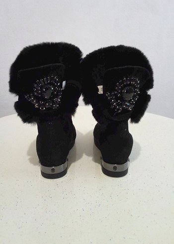 Siyah Süet Kürklü Dolgu Topuklu Bot - Görsel 2