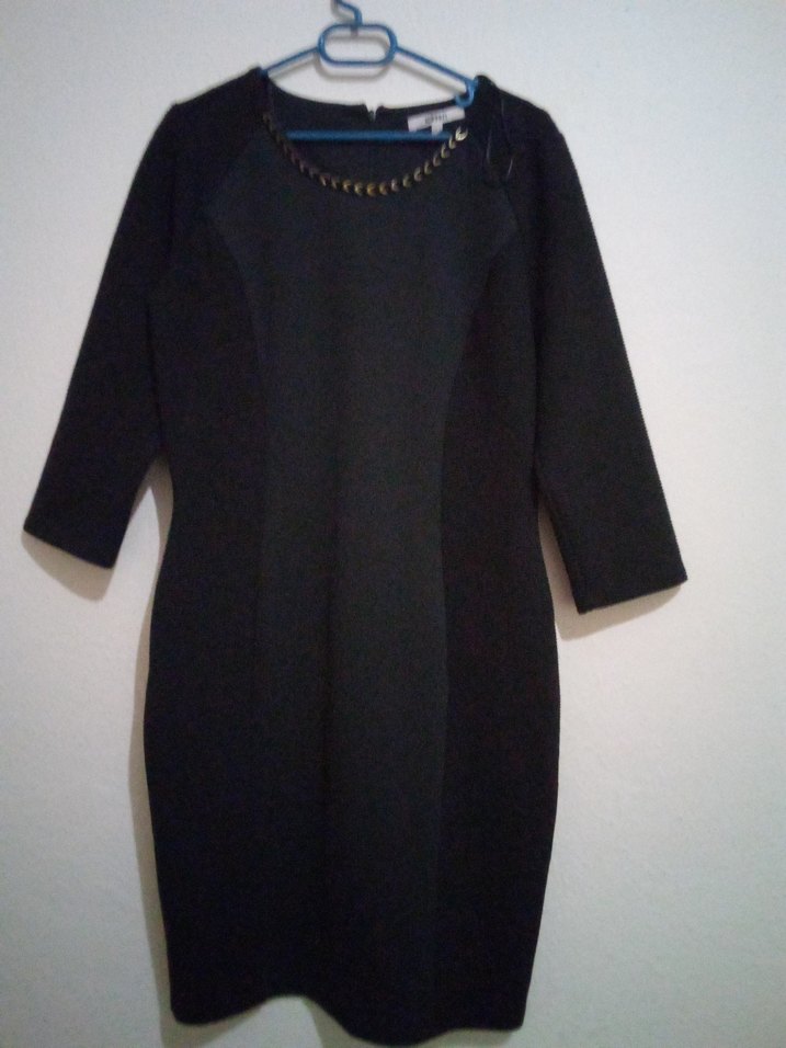 Zincir Detaylı Siyah Midi Elbise - Görsel 2