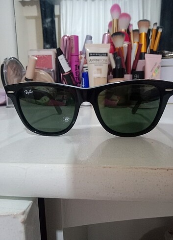 Ray ban güneş gözlüğü 