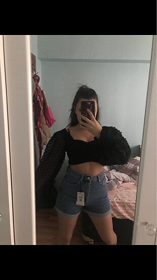 TRENDYOLMİLLA SİYAH CROP TOP