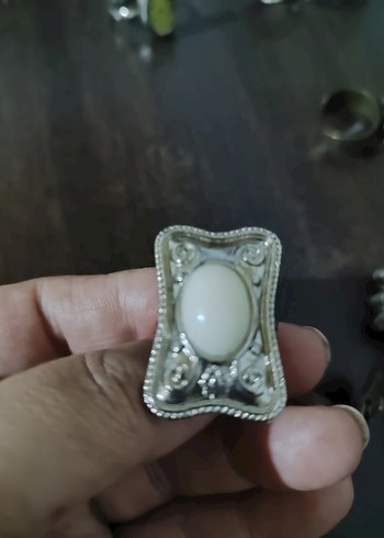 Pandora Beyaz İnci Boncuk Detaylı Vintage Yüzük