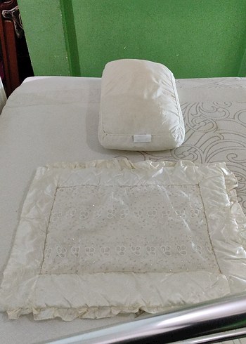  Beden Nakışlı Dekoratif örtü ve Yastık