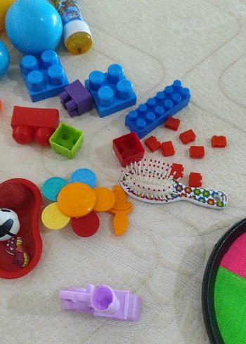 Renkli Çeşitli Oyuncak Seti - Görsel 13