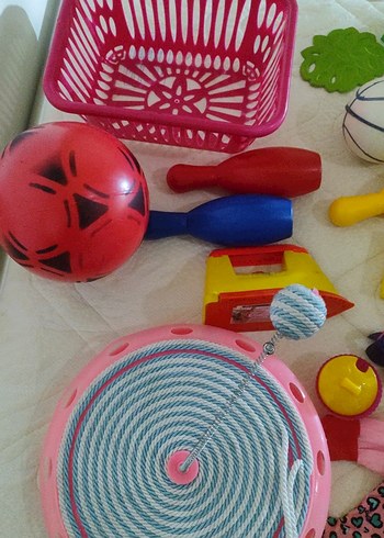 Renkli Çeşitli Oyuncak Seti - Görsel 18